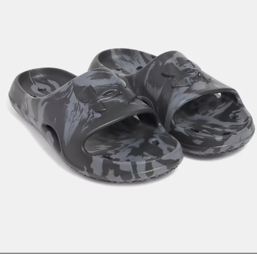 Under Armour Locker V Camo Slides Mens 8 Gray Black Quick Drying EVA Sandals NEW